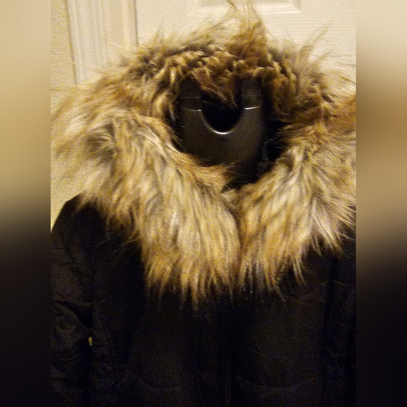 Torrid Nylon Fur Trim Fit And Flare Puffer Jacket Black Size 00 - Picture 5 of 6